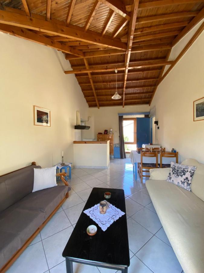 Roxani Studios-Apartments Petra (Lesbos) Exterior foto