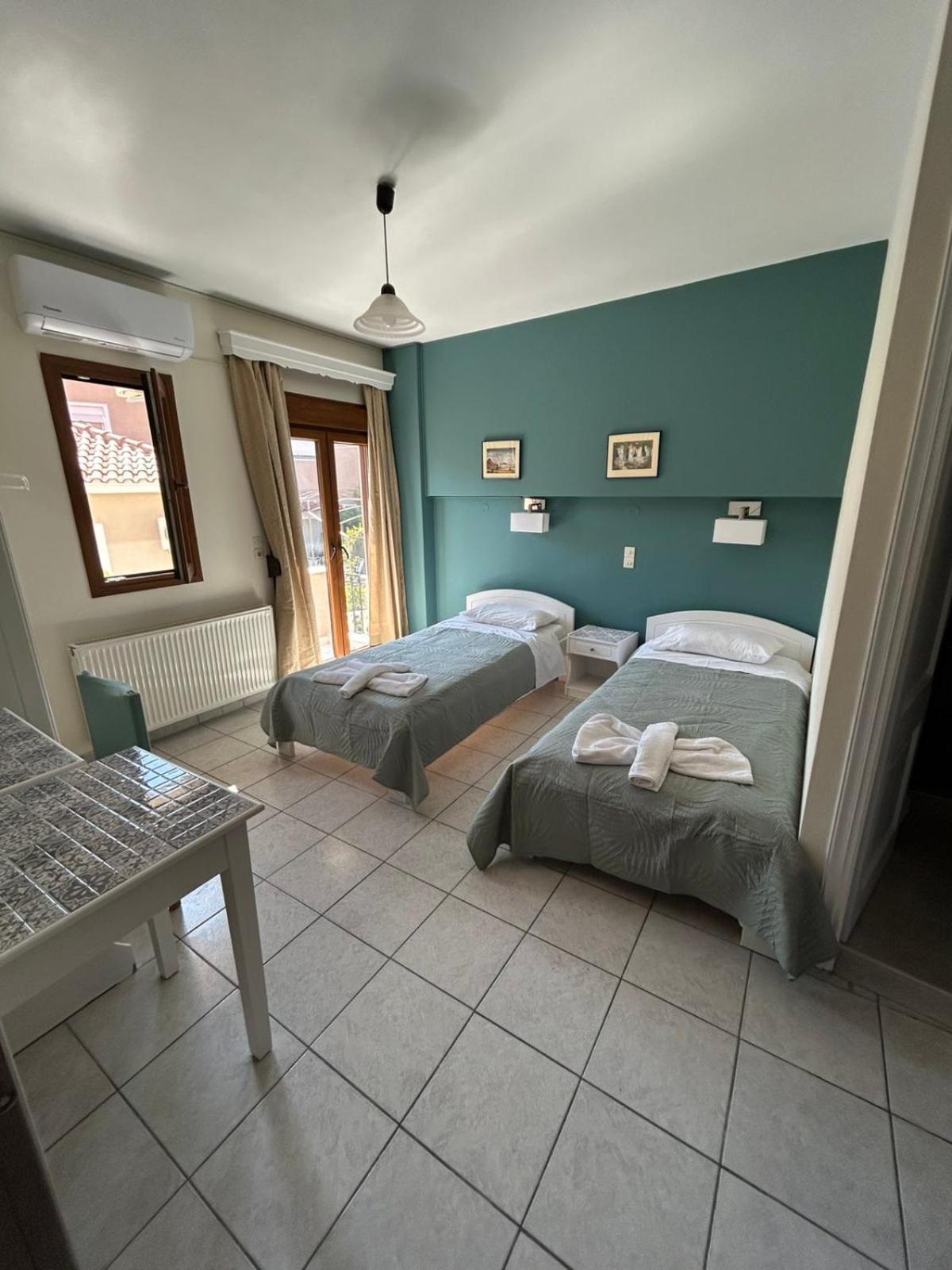 Roxani Studios-Apartments Petra (Lesbos) Exterior foto