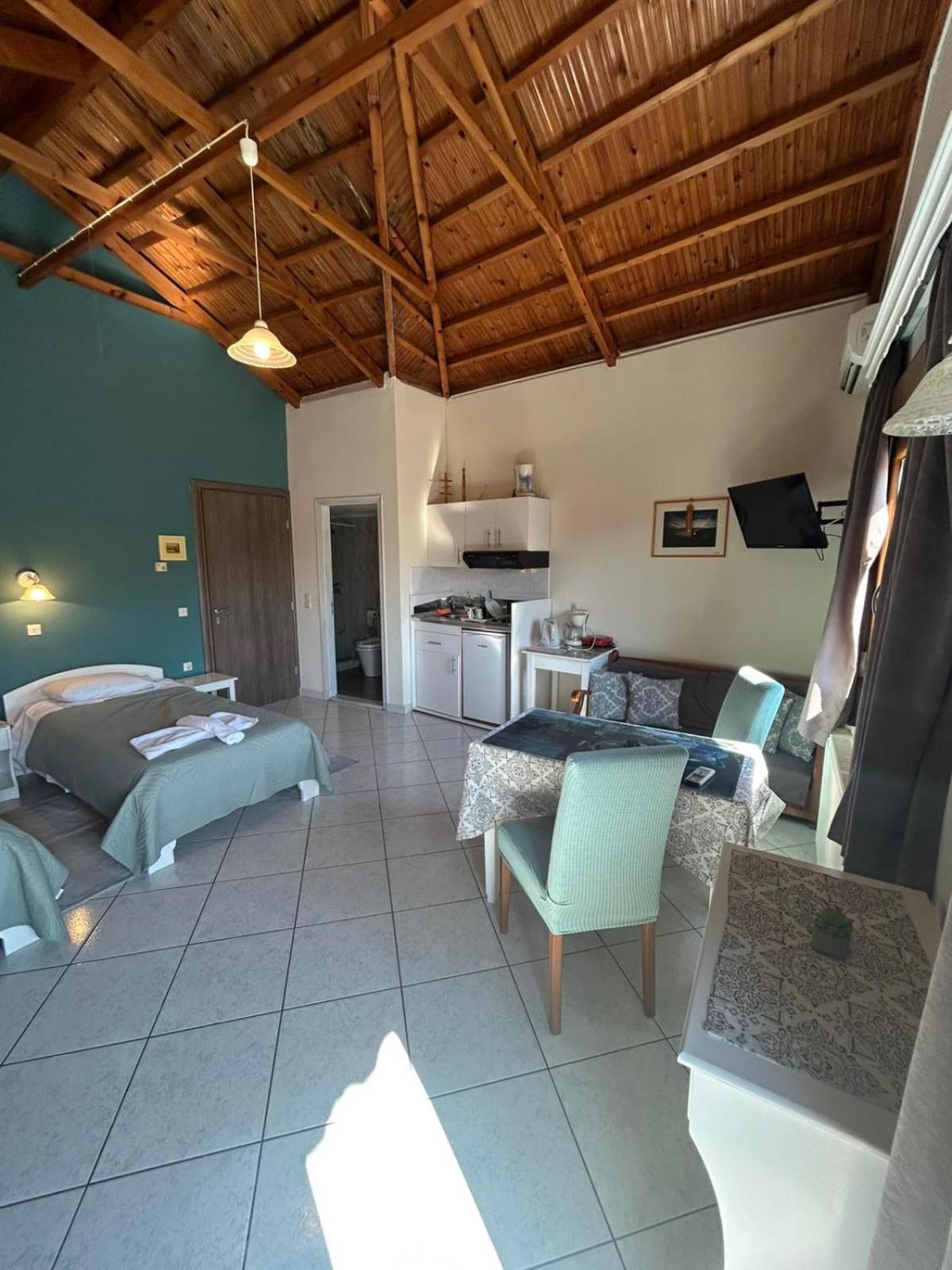 Roxani Studios-Apartments Petra (Lesbos) Exterior foto